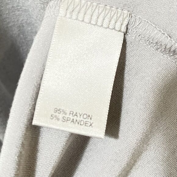 Avenue Studio Loose Fit Long Sleeve Round Neck Gray Top, Women's Size 22/24 NWT - Picture 4 of 4